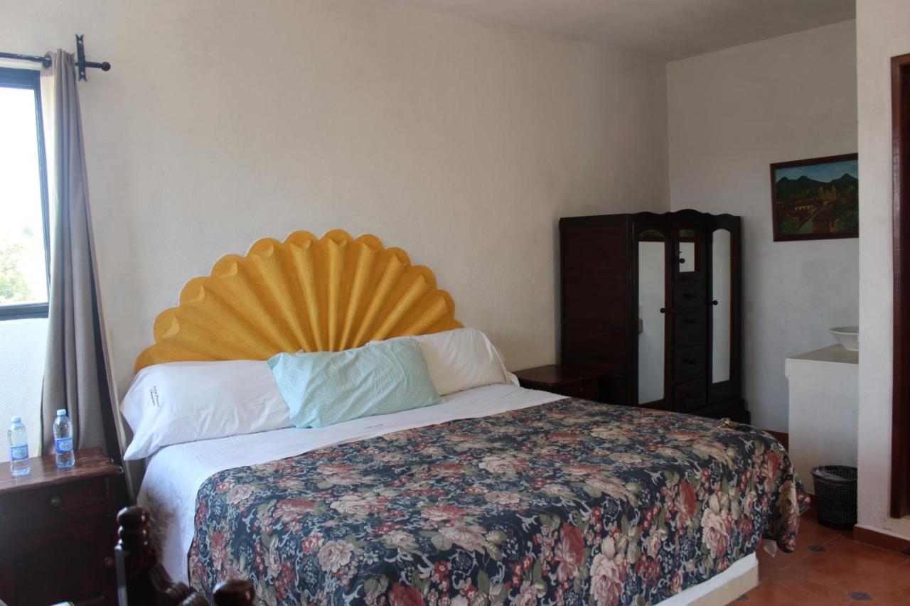 Hotel Posada Chamacuero Comonfort Extérieur photo