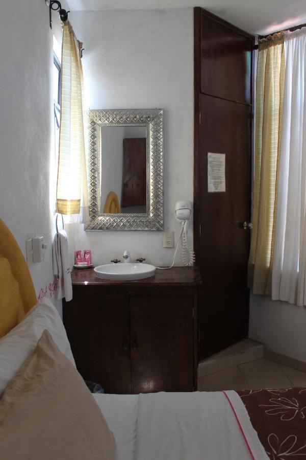 Hotel Posada Chamacuero Comonfort Extérieur photo
